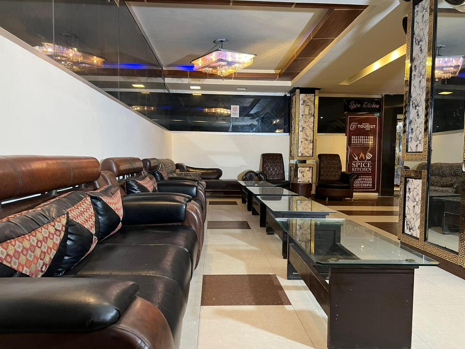 Hotel Tourist Inn لاهور المظهر الخارجي الصورة